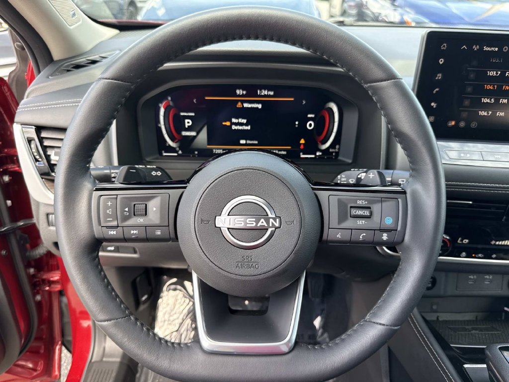 Used 2024 Nissan Rogue Platinum FWD image 43