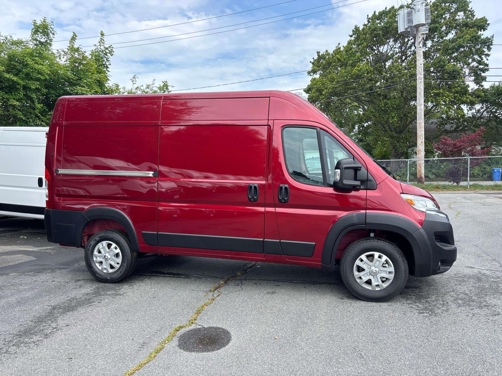 New 2025 RAM ProMaster 1500 w/ Quick Order Package 22G SLT image 2