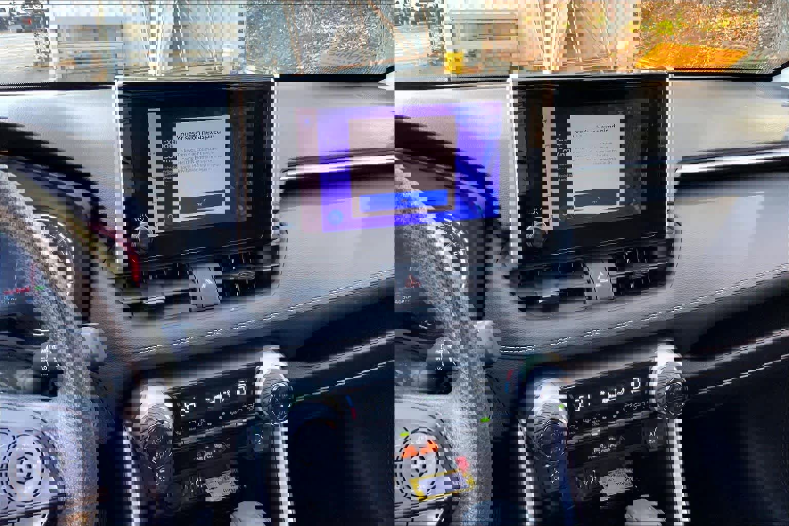 Used 2023 Toyota RAV4 XLE image 6