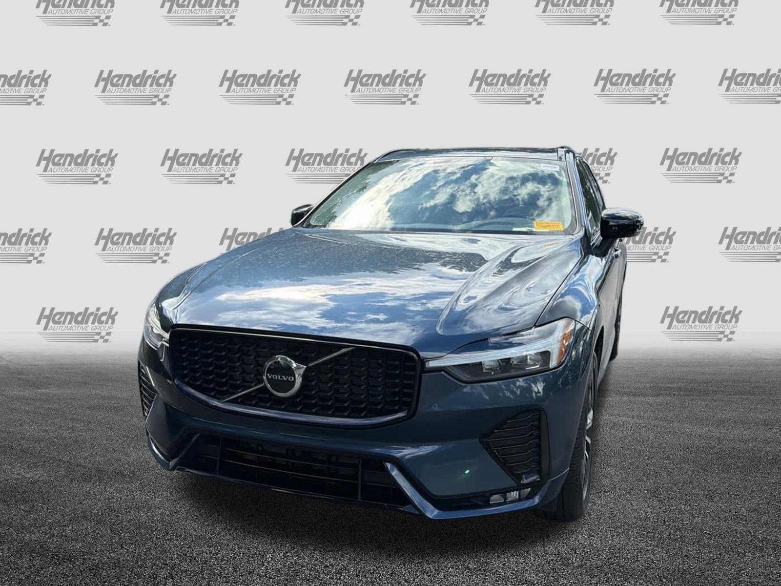 Used 2024 Volvo XC60 B5 Core w/ Protection Package Premier AWD/4WD image 7