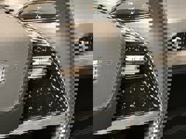 New 2026 Cadillac Vistiq Premium Luxury AWD/4WD image 13