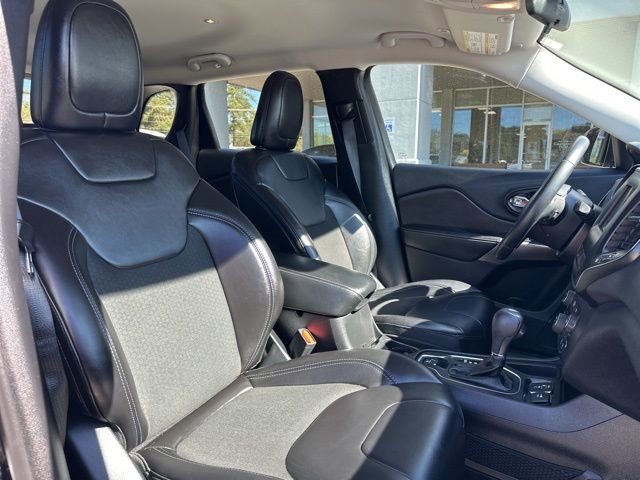 Used 2019 Jeep Cherokee Latitude Plus image 44