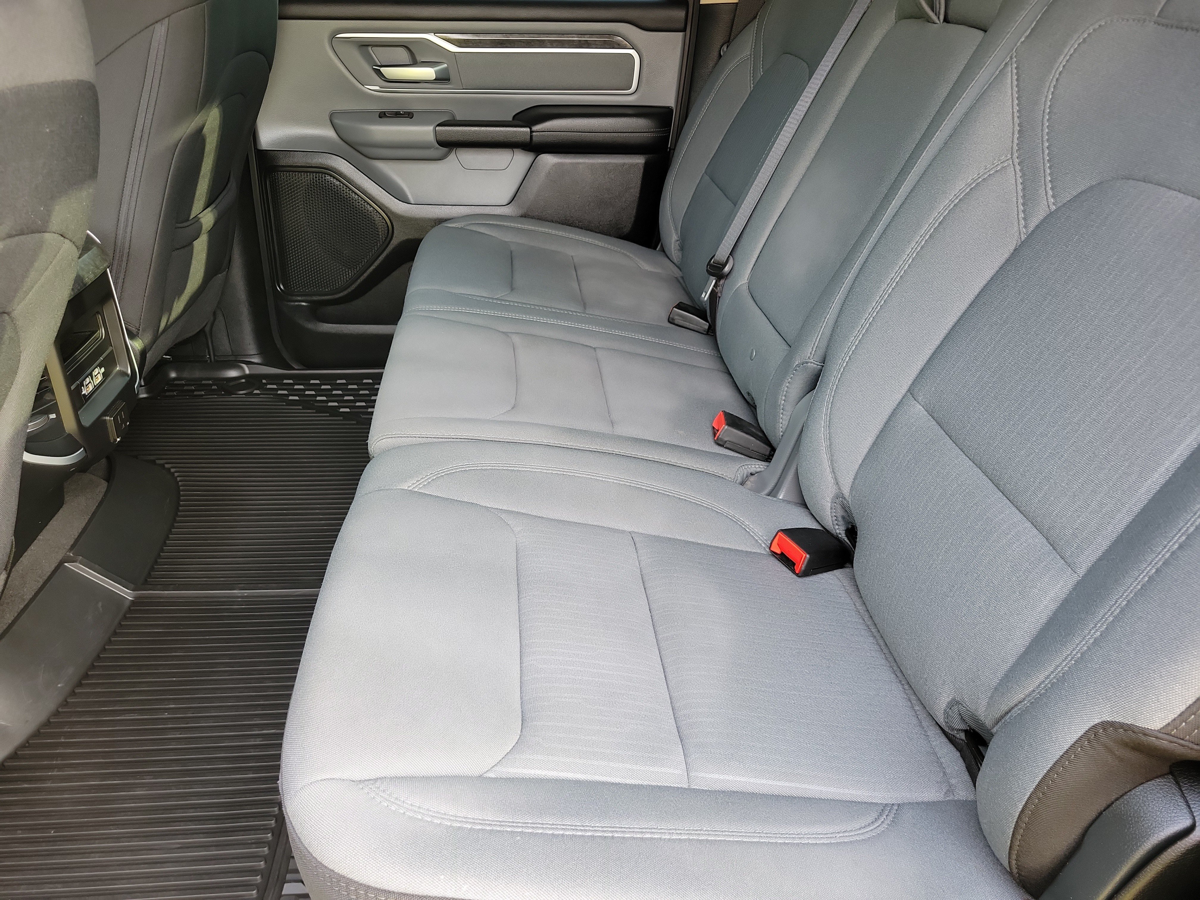 Used 2020 RAM 1500 Big Horn AWD/4WD image 12