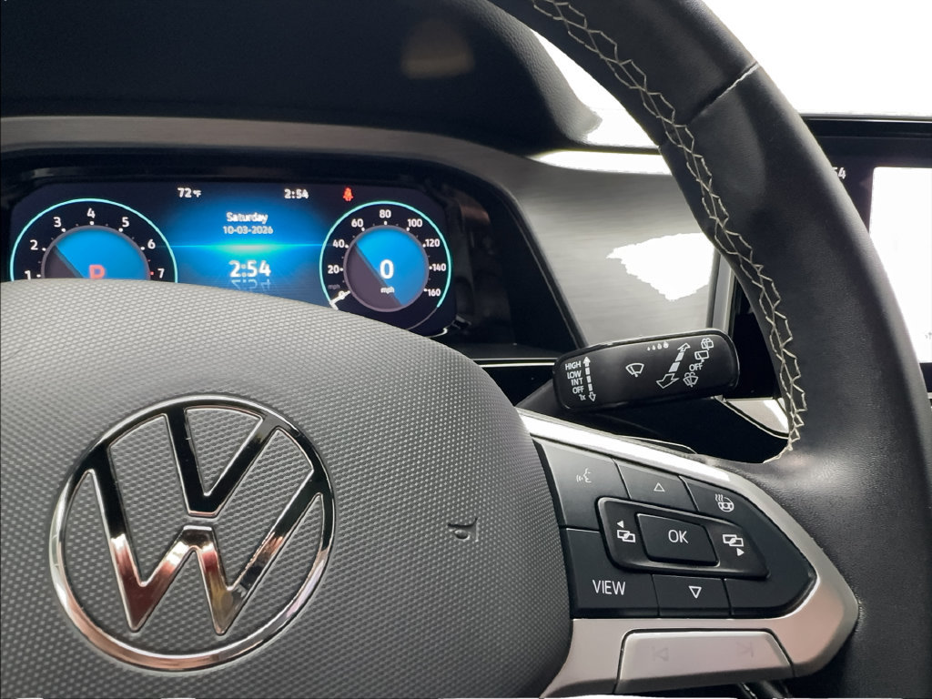 Used 2024 Volkswagen Atlas Cross Sport SE FWD image 46