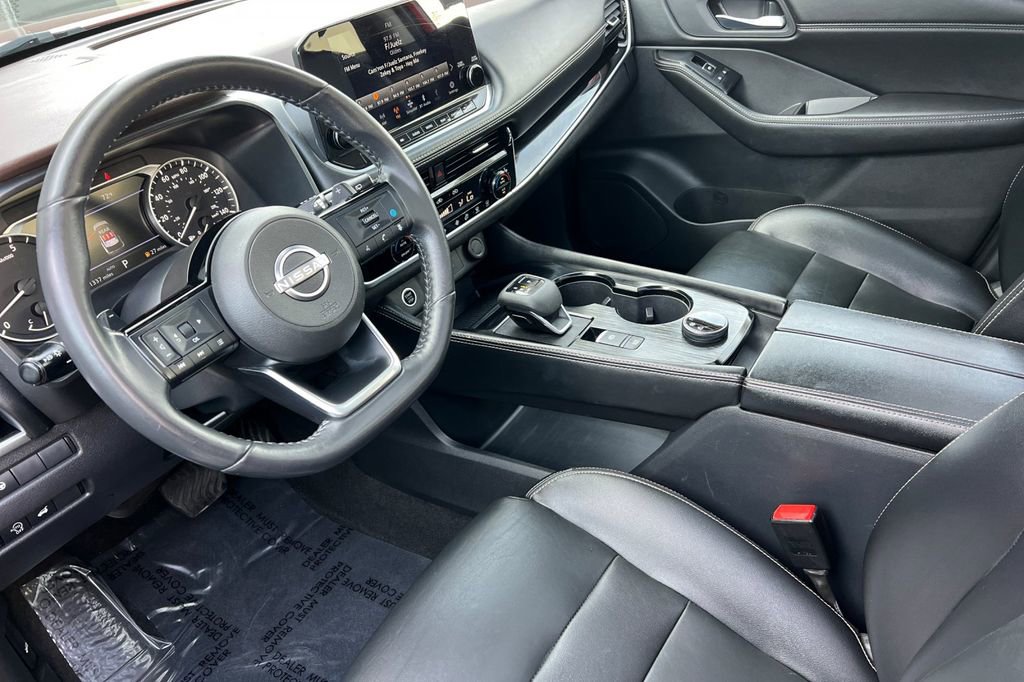 Used 2023 Nissan Rogue SL w/ SL Premium Package image 12