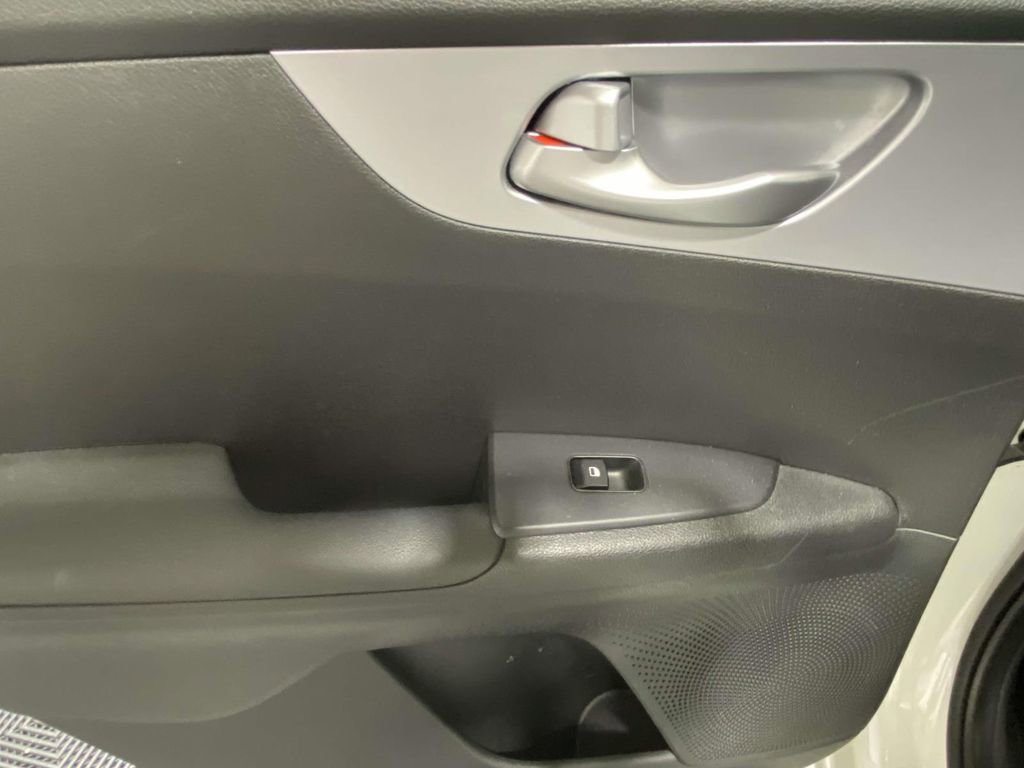 Used 2023 Kia Forte LXS image 12