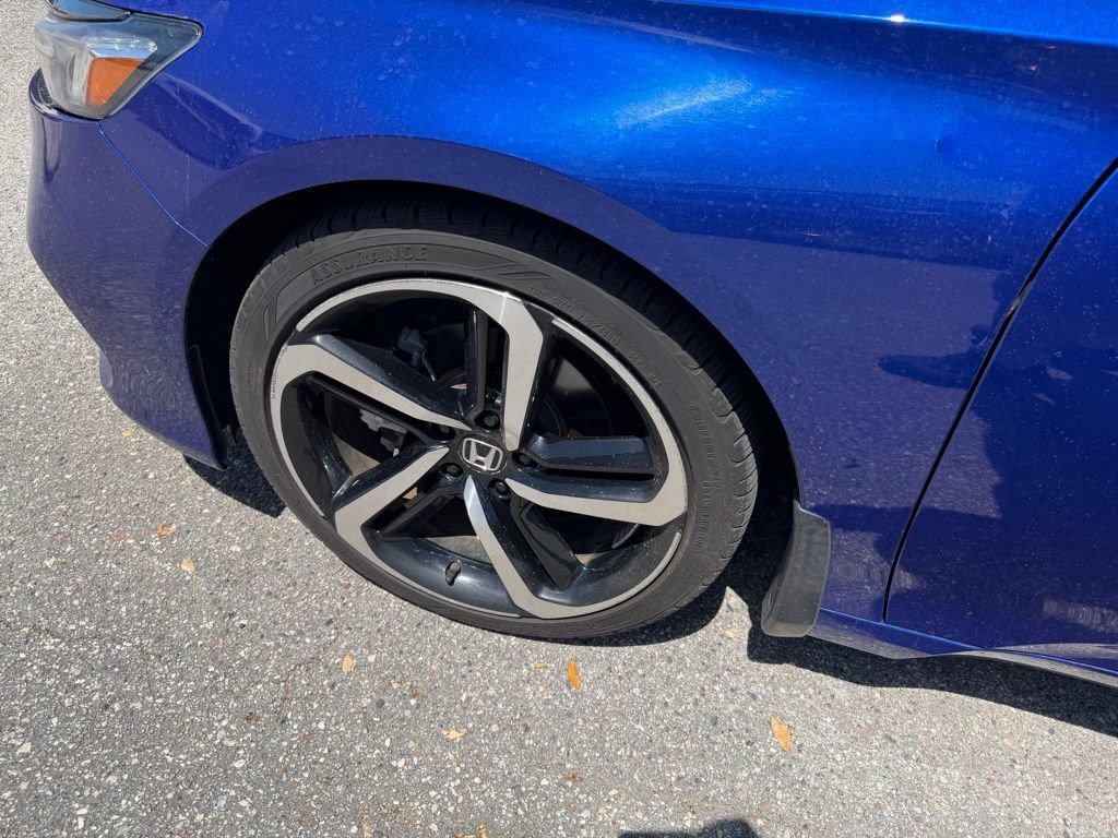 Used 2019 Honda Accord Sport image 9
