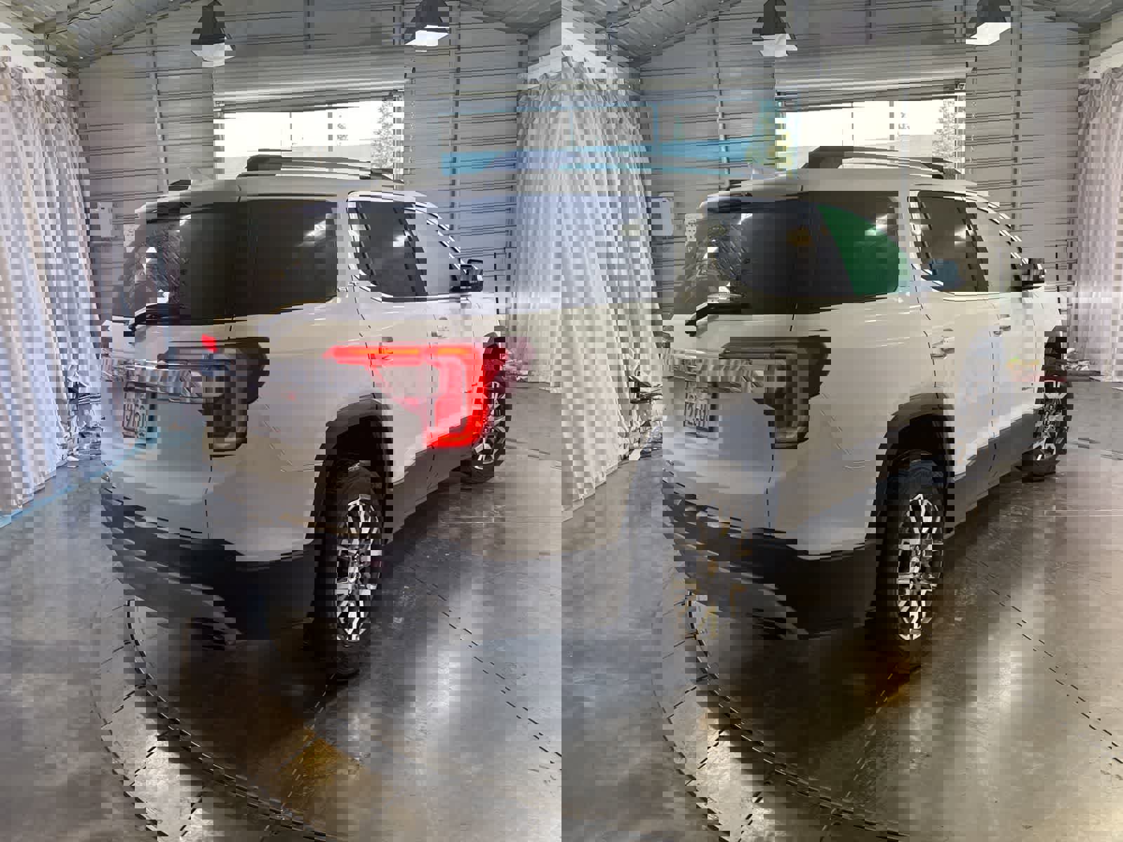 Used 2020 GMC Acadia SLT w/ Premium Package image 5