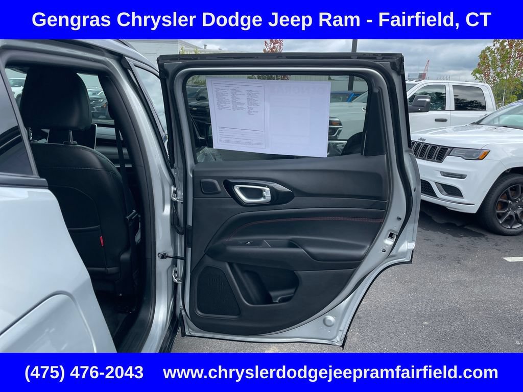 Certified 2025 Jeep Compass Trailhawk w/ Sun & Sound Group AWD/4WD image 26