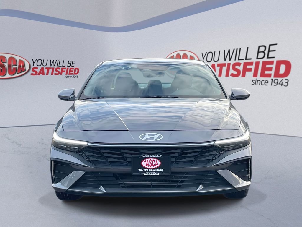Certified 2024 Hyundai Elantra SEL image 2