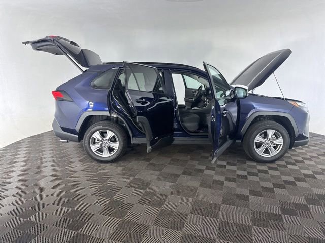 Used 2024 Toyota RAV4 XLE w/ Convenience Package AWD/4WD image 16
