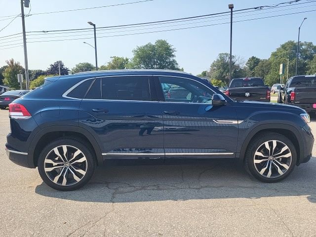 Used 2023 Volkswagen Atlas Cross Sport SEL Premium R-Line image 20