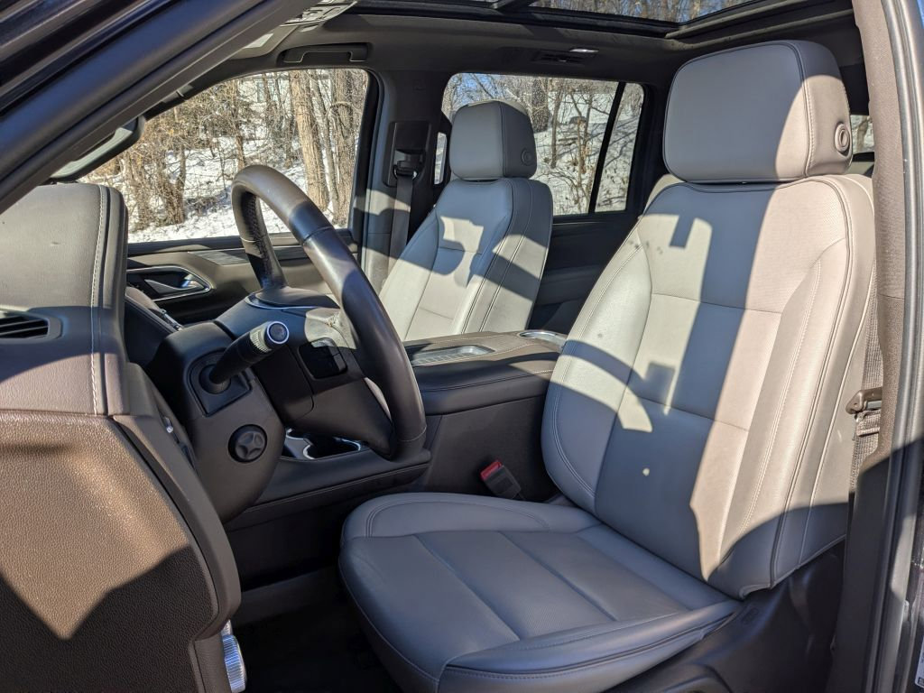 Certified 2022 GMC Yukon XL SLT w/ SLT Premium Package image 12