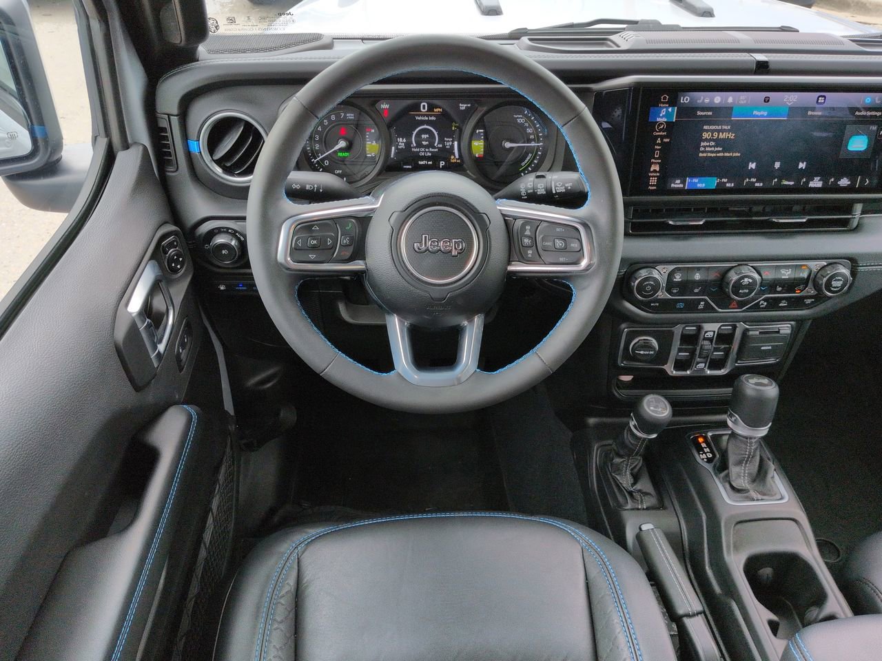 Used 2024 Jeep Wrangler High Altitude AWD/4WD image 16