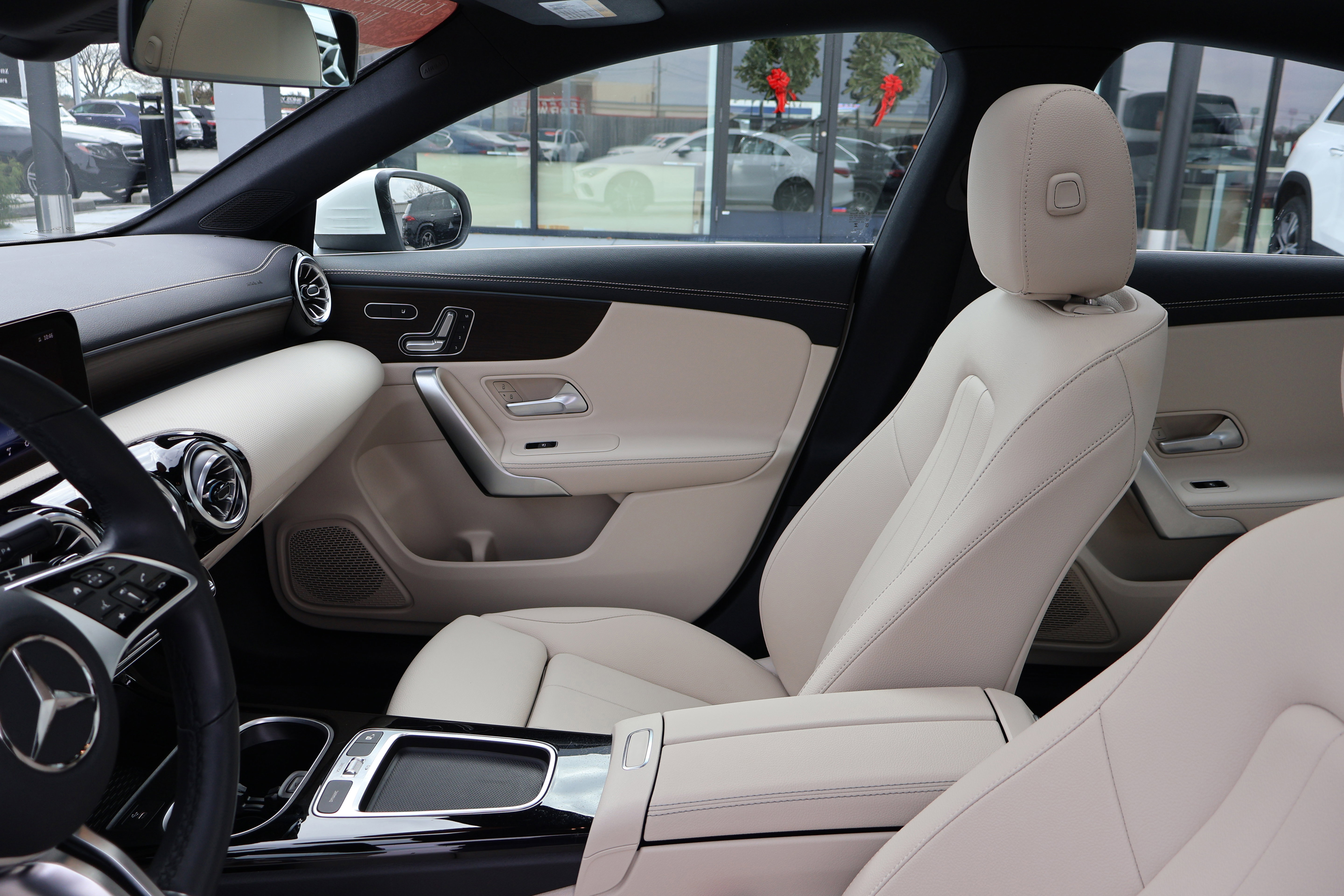 Certified 2025 Mercedes-Benz CLA 250 image 9