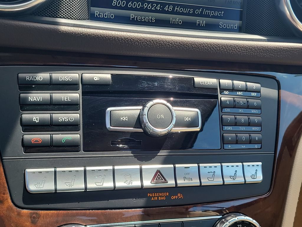Used 2014 Mercedes-Benz SL 550 image 18