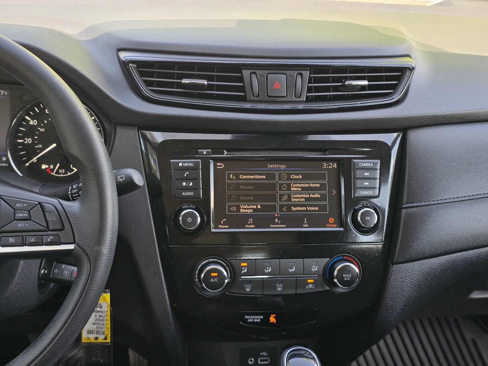 Used 2020 Nissan Rogue S FWD image 15