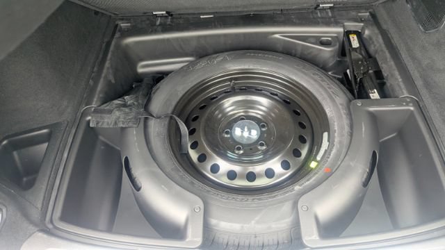 Used 2023 Jeep Grand Cherokee Summit AWD/4WD image 14