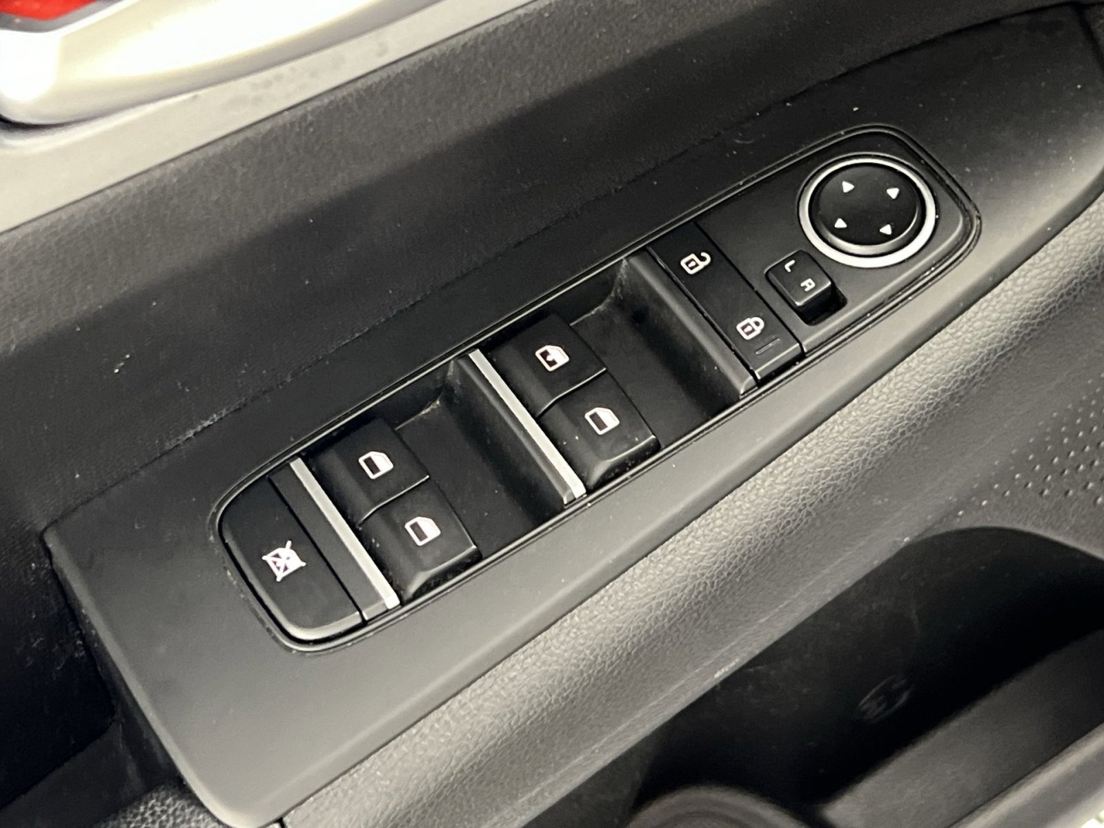 Used 2023 Kia Forte LXS image 13