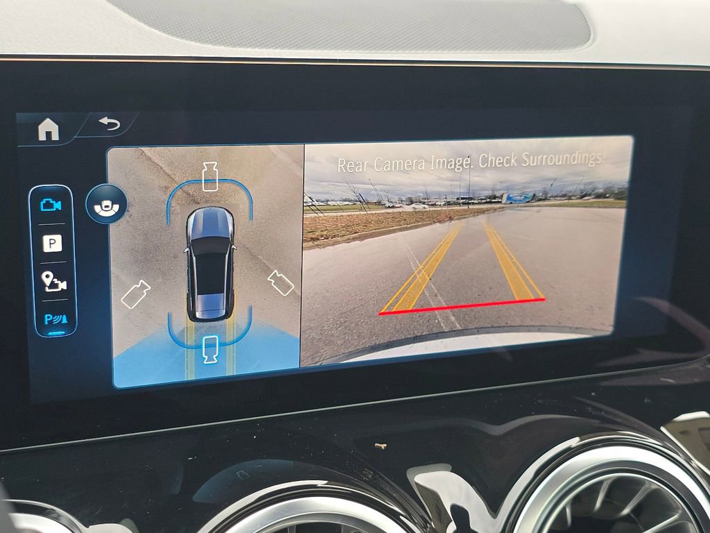 New 2026 Mercedes-Benz GLB 250 4MATIC image 32