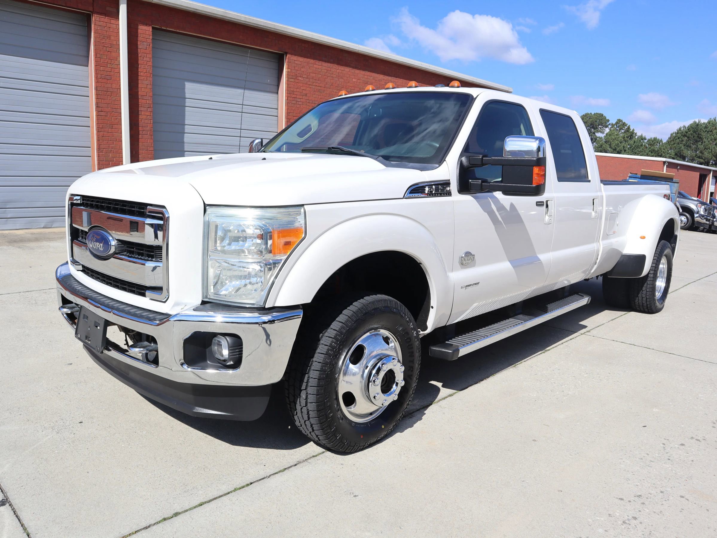 Used 2015 Ford F350 King Ranch w/ King Ranch w/Chrome Package image 1