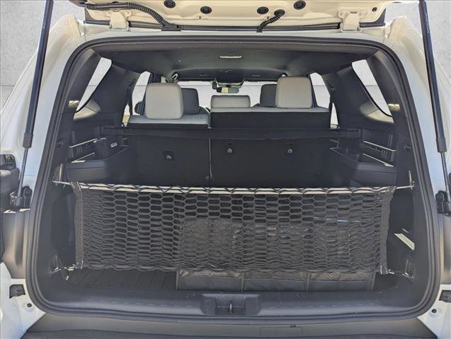 Used 2025 Toyota 4Runner SR5 AWD/4WD image 6