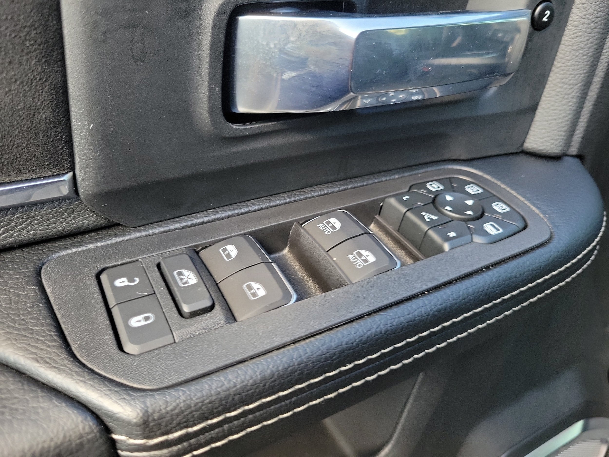 New 2027 RAM 3500 Laramie AWD/4WD image 16