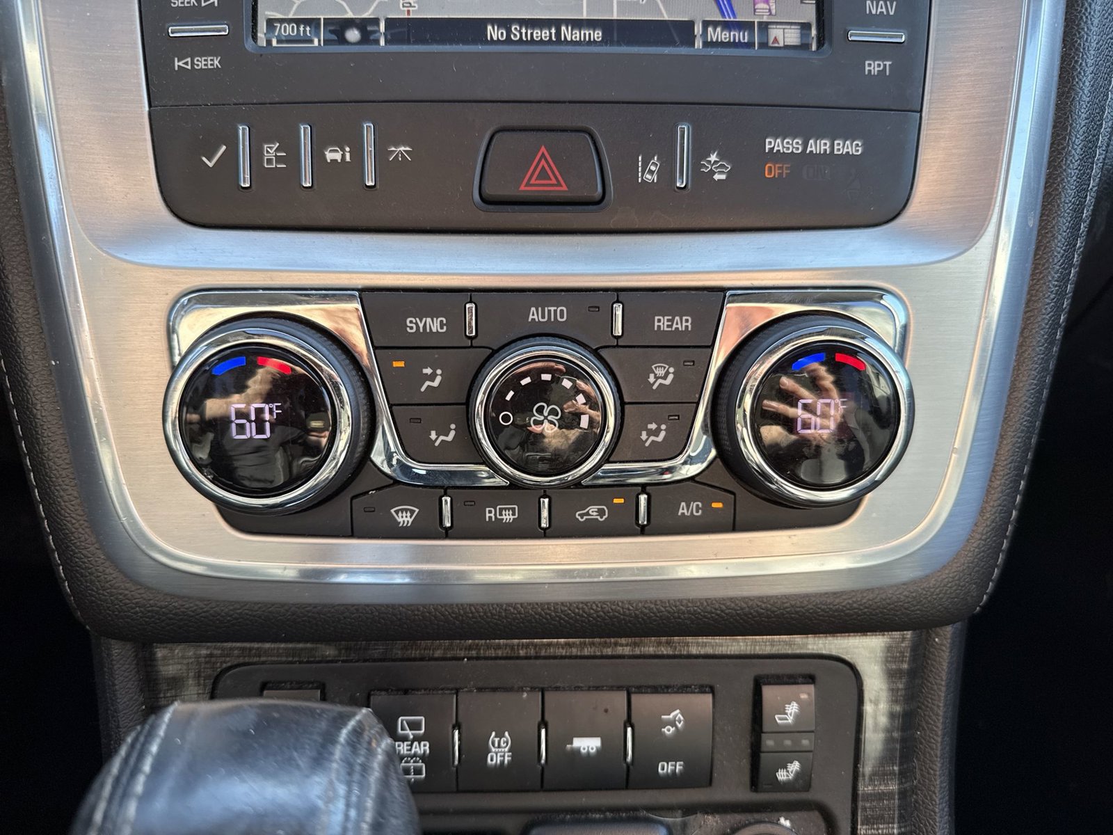 Used 2017 GMC Acadia Limited SLT AWD/4WD image 20