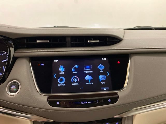 Used 2017 Cadillac XT5 Luxury w/ Driver Awareness Package AWD/4WD image 10