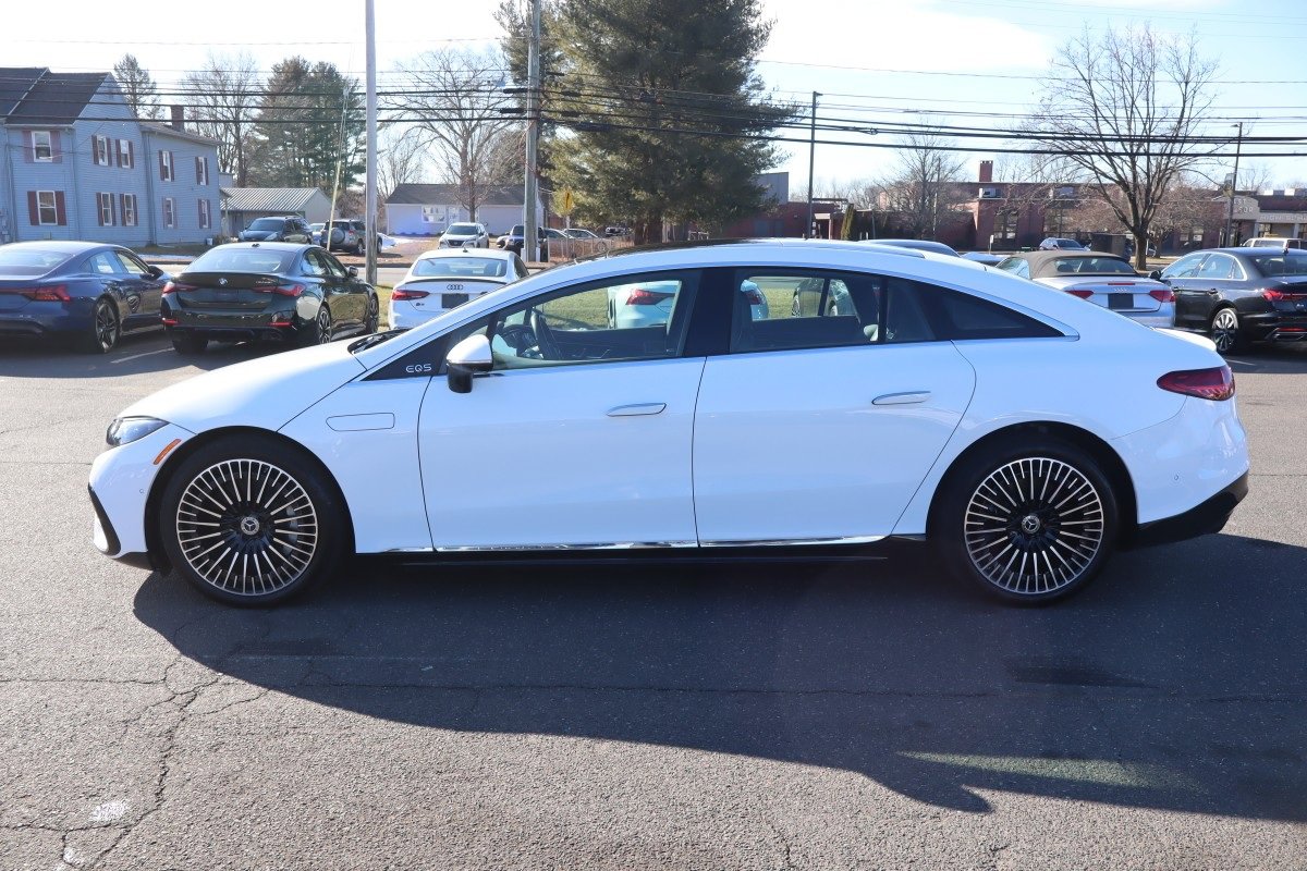 Used 2024 Mercedes-Benz EQS 580 4MATIC Sedan image 8