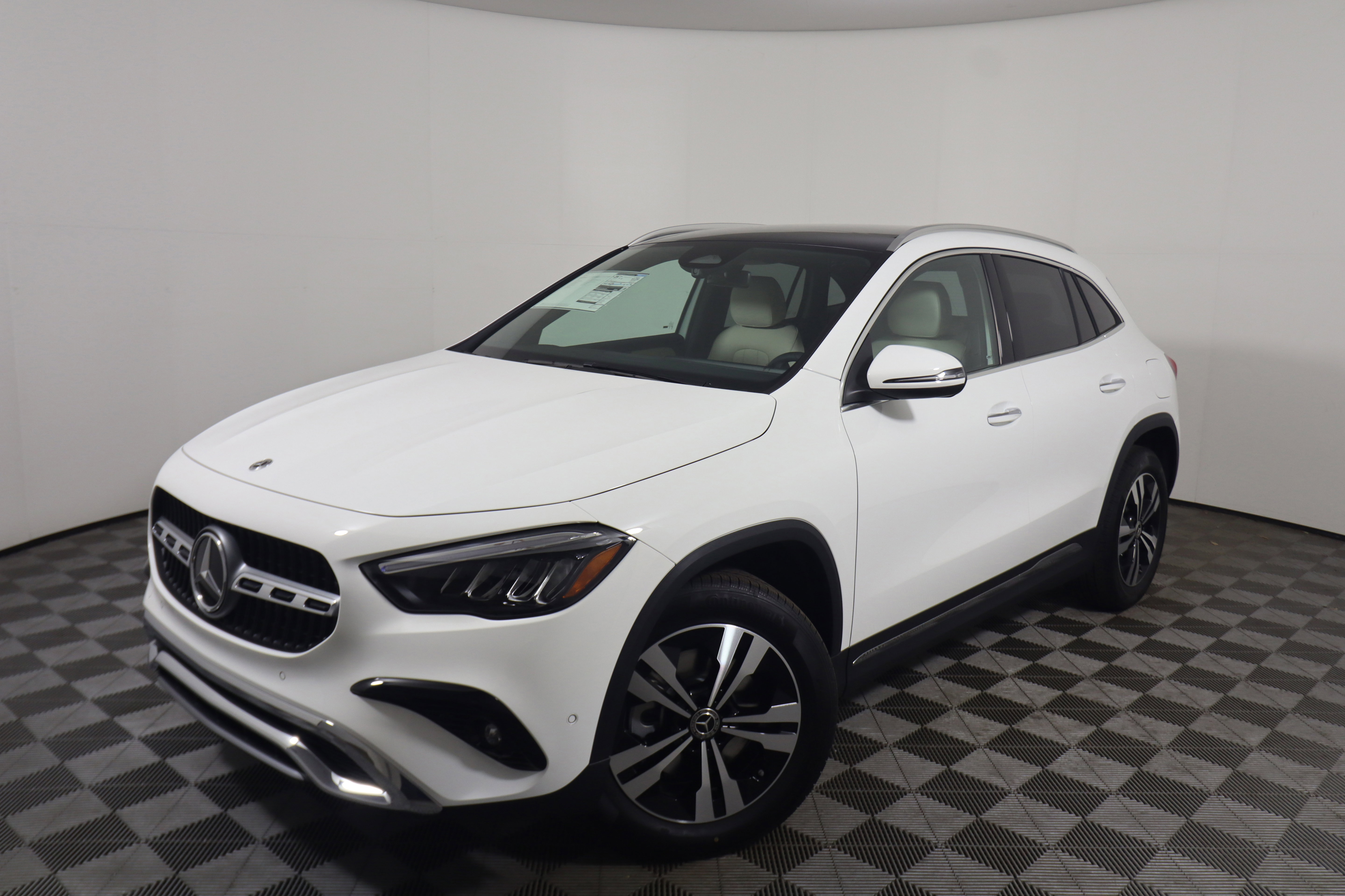 New 2026 Mercedes-Benz GLA 250
