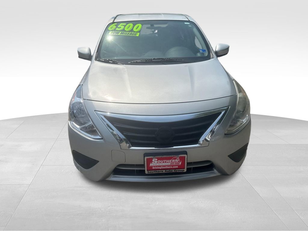 Used 2016 Nissan Versa SV FWD image 29