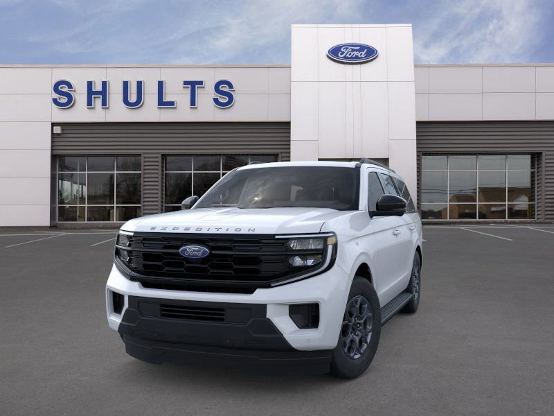 New 2026 Ford Expedition Active image 2