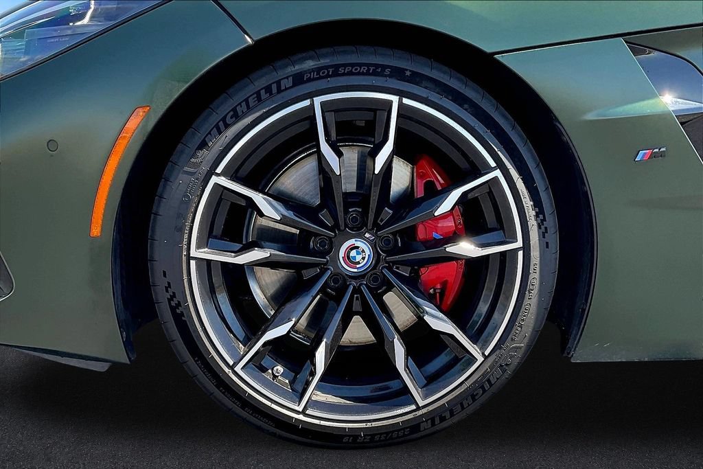 Used 2025 BMW Z4 M40i w/ Edition RWD image 30