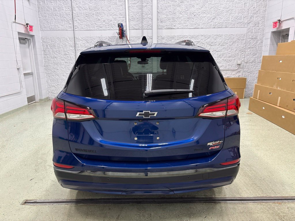 Used 2022 Chevrolet Equinox RS w/ RS Leather Package AWD/4WD image 5