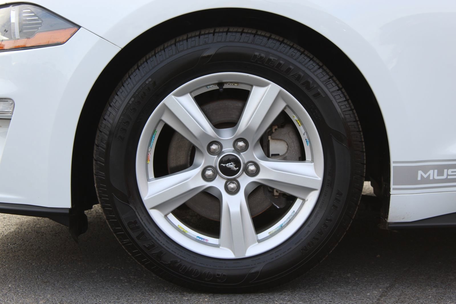 Used 2018 Ford Mustang EcoBoost image 21