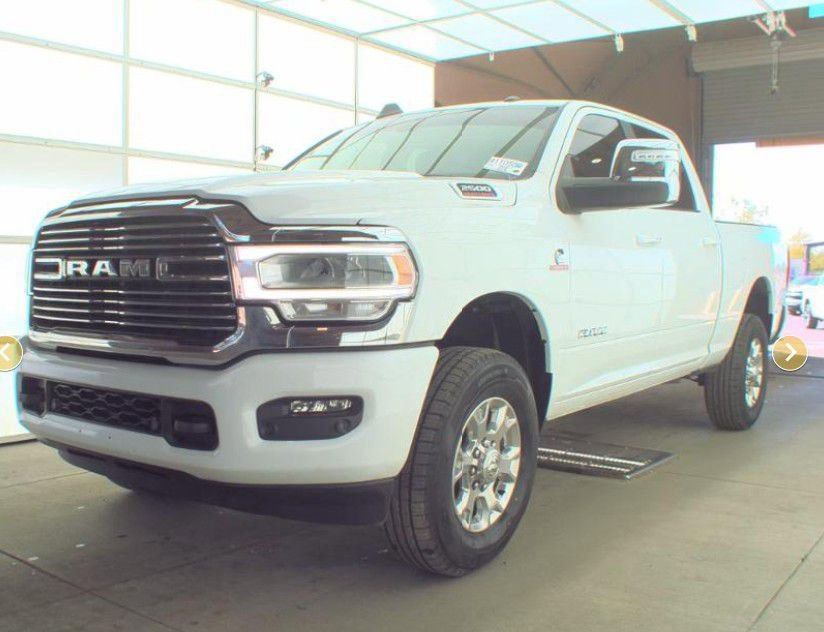 Used 2024 RAM 2500 Laramie AWD/4WD image 1
