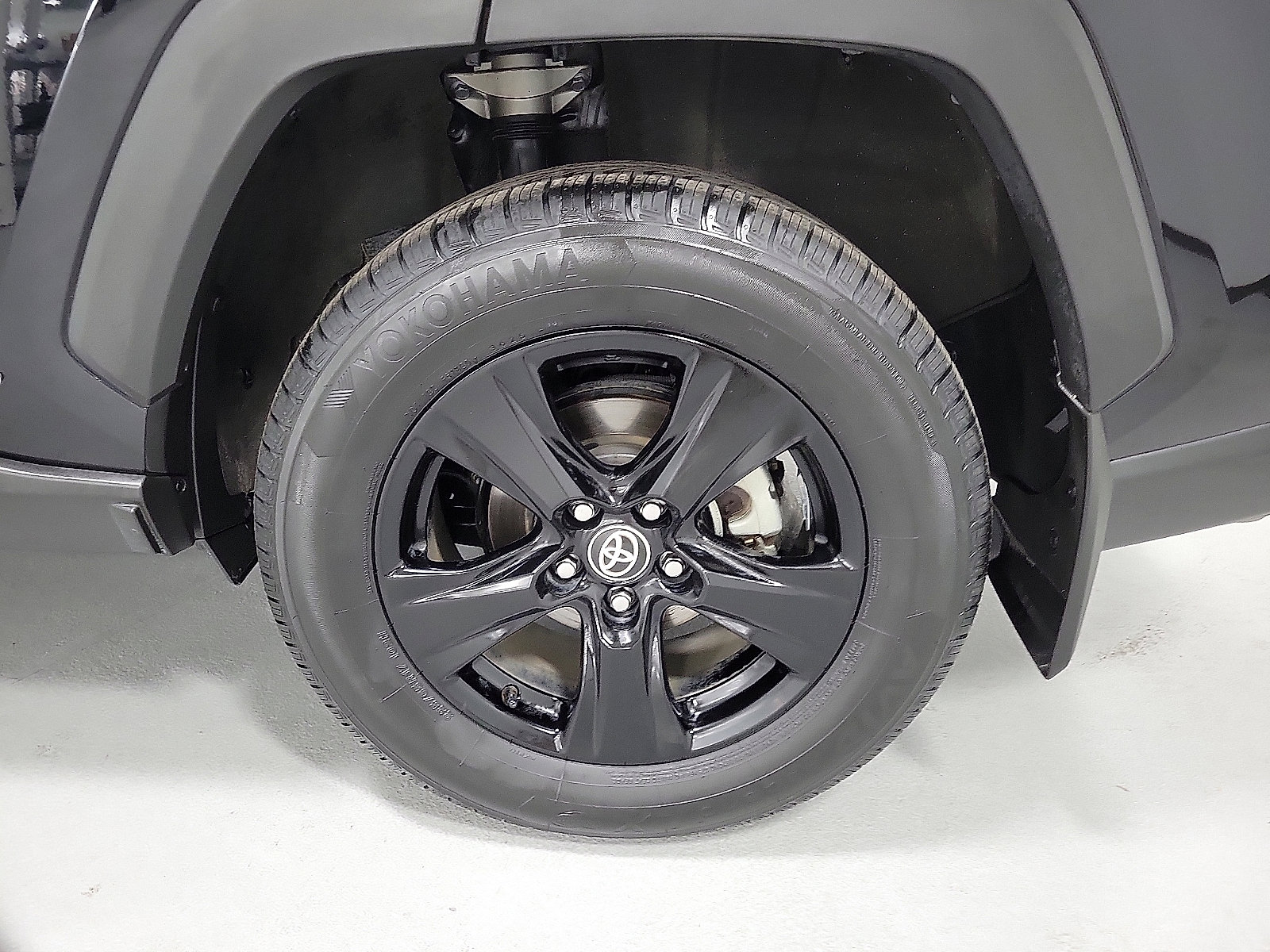 Certified 2022 Toyota RAV4 XLE w/ Convenience Package image 8