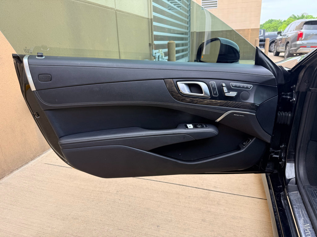 Used 2016 Mercedes-Benz SL 400 image 14