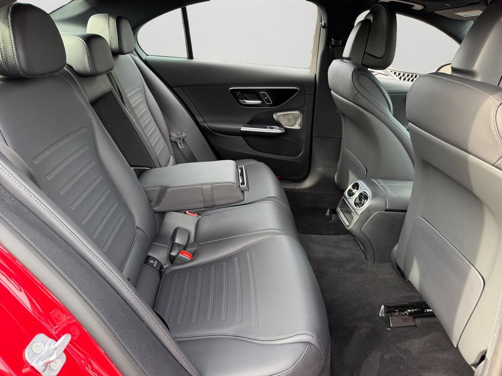 Used 2024 Mercedes-Benz C 300 4MATIC Sedan image 9