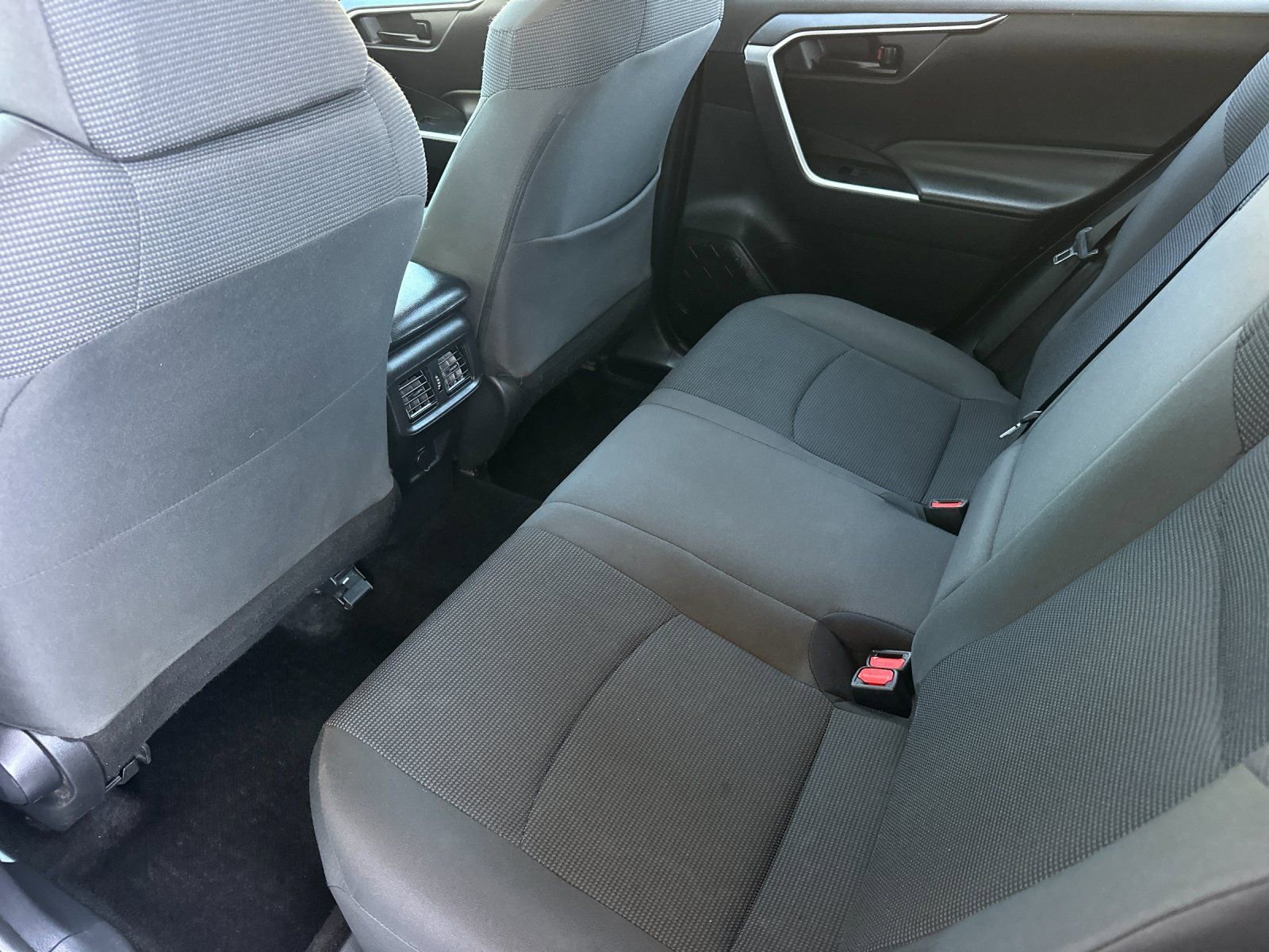 Used 2024 Toyota RAV4 LE AWD/4WD image 11