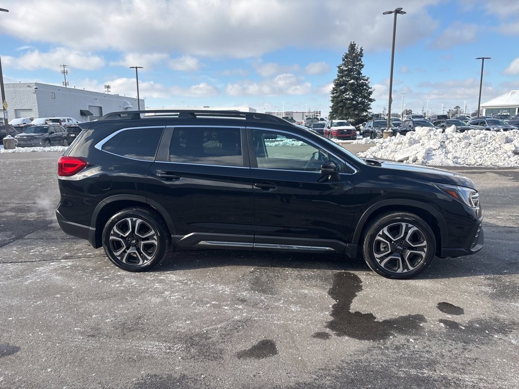 Certified 2023 Subaru Ascent Limited image 2