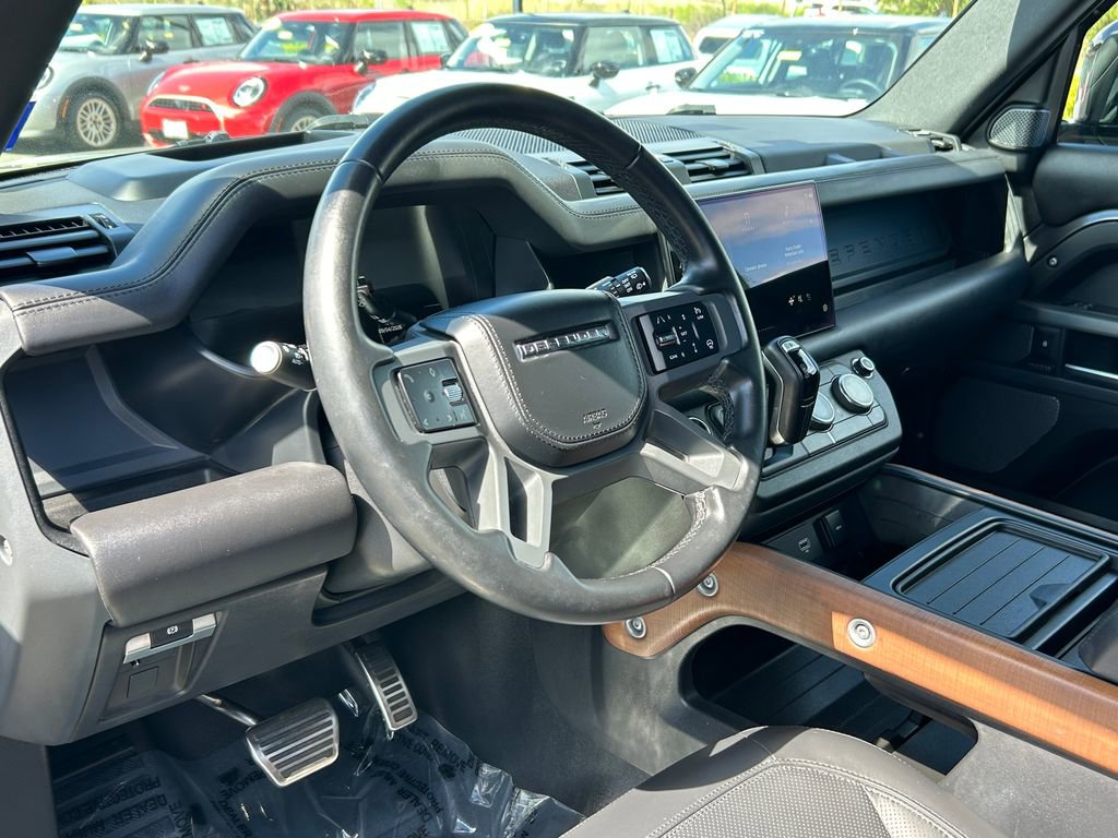 Used 2023 Land Rover Defender 110 X image 13