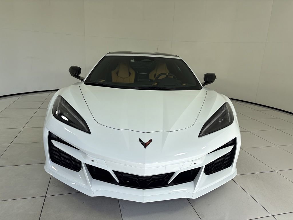 Used 2025 Chevrolet Corvette E-Ray w/ ZER Performance Package image 8