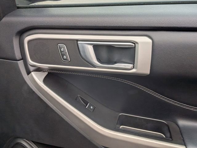 Used 2022 Ford Explorer XLT w/ Equipment Group 202A image 37