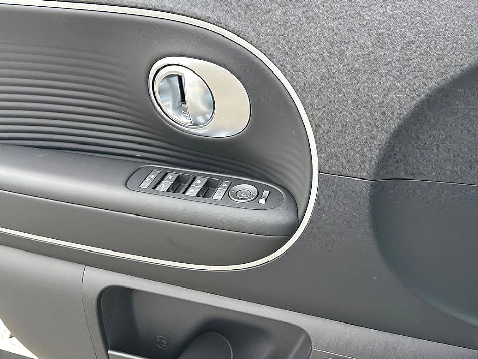 New 2026 Hyundai Ioniq 9 SEL image 15