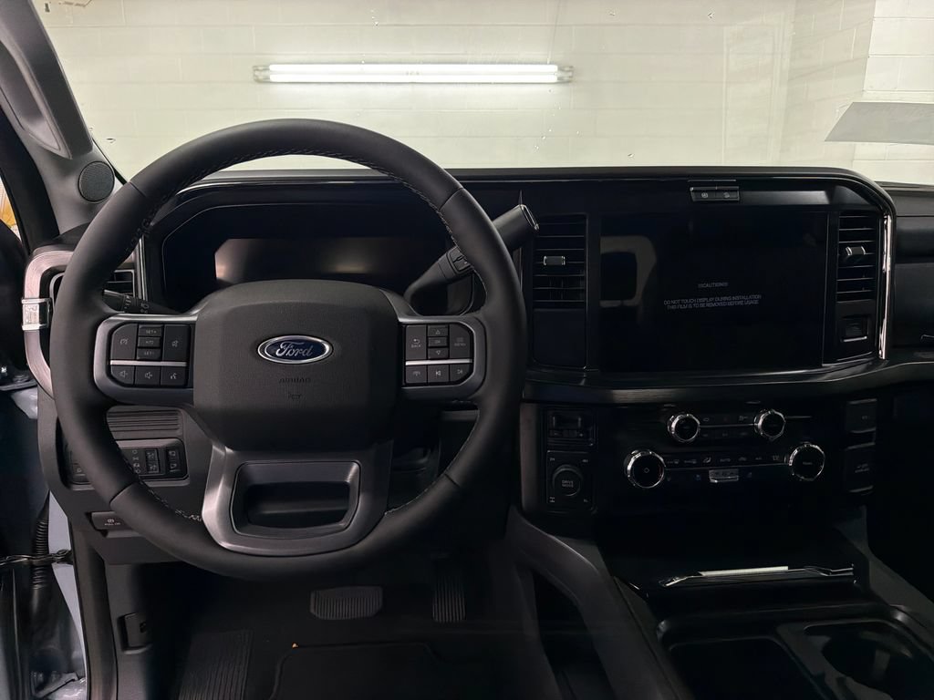 New 2026 Ford F250 Lariat w/ Black Appearance Package AWD/4WD image 8