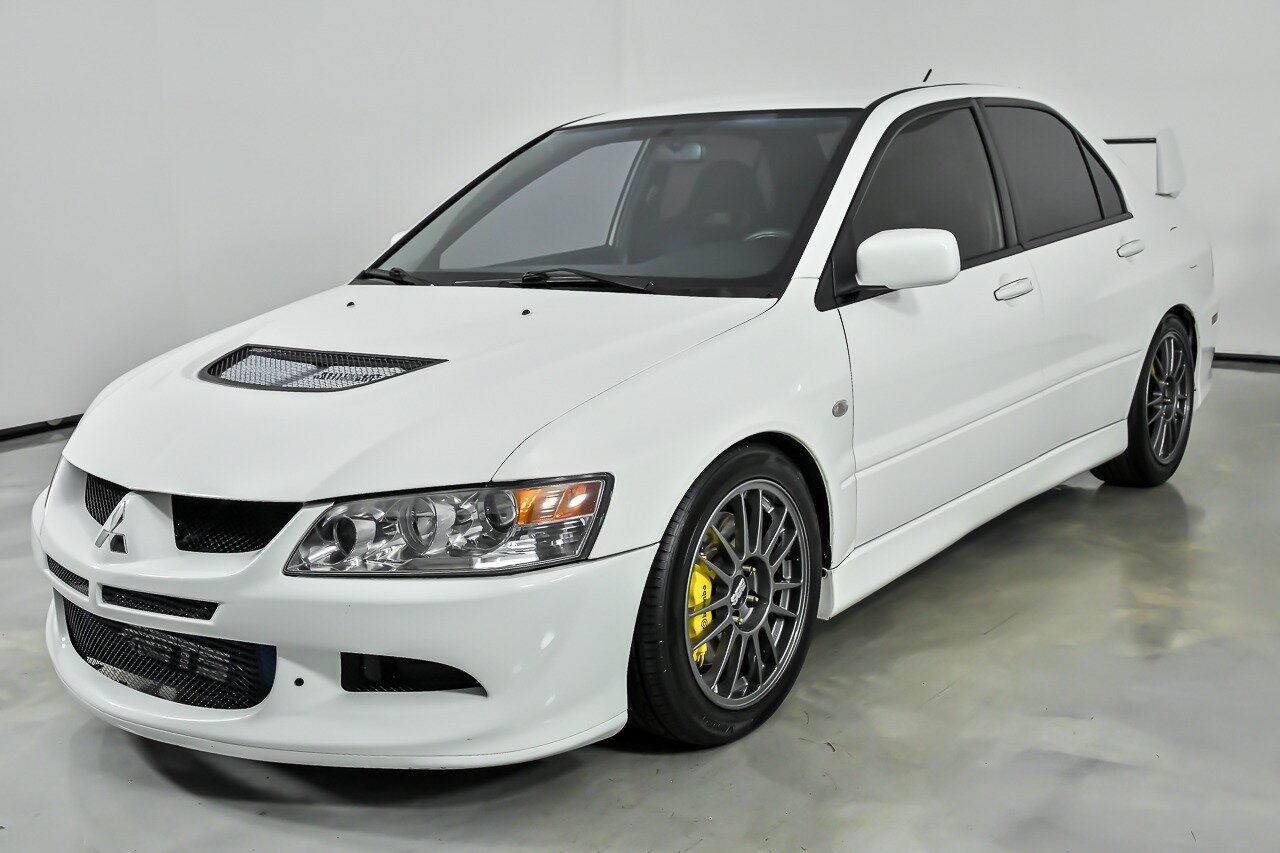 Used 2005 Mitsubishi Lancer Evolution MR AWD/4WD image 4