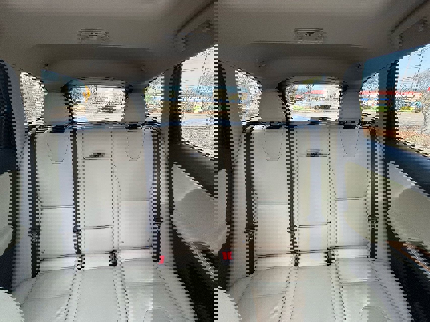 Used 2017 Volvo XC60 T5 Inscription w/ Preferred Option Package image 34