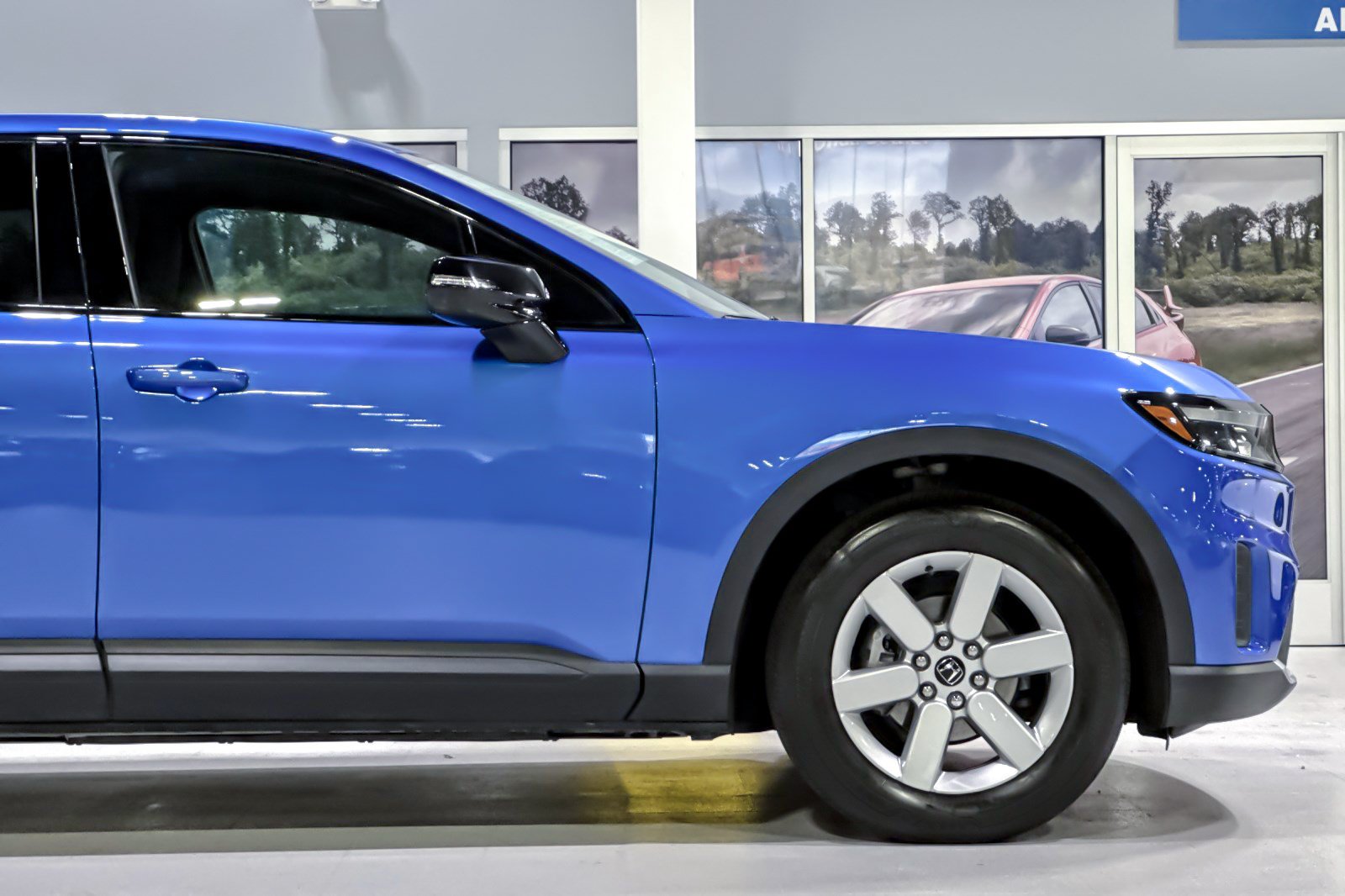 Used 2024 Honda Prologue EX image 36
